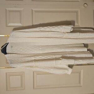 Aeo Oversized Cable Knit Cream Cardigan Sweater